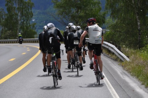 Expresslagsrytter Dag Haug stiller trofast opp for sin gode venn Carl Erik